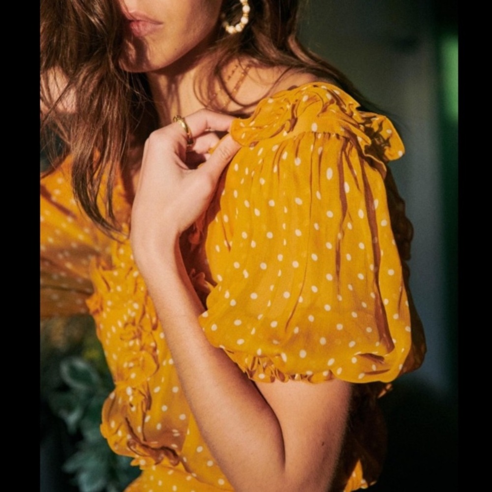 Sezane crop top with balloon sleeves NWOT, perfect for Summer and Fall!